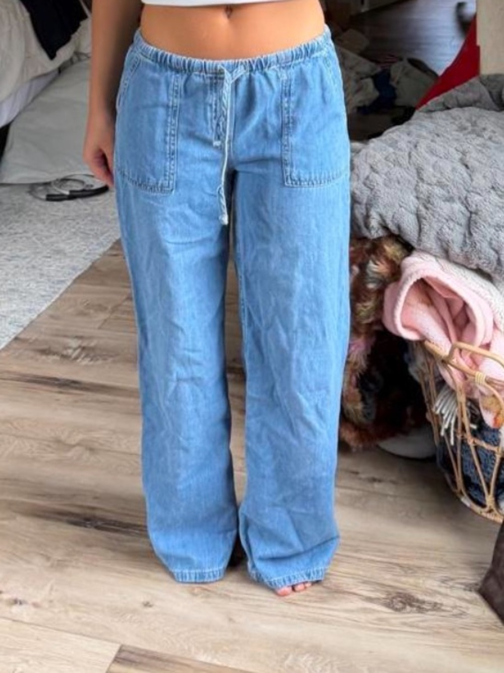 Jeans with tie waist band